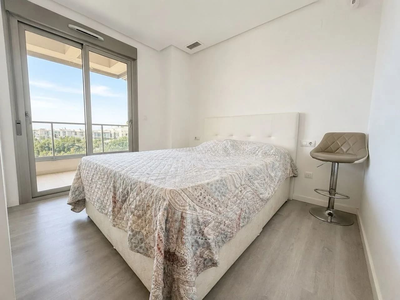 Villa de 2 dormitorios en venta en Los Dolses, Alicante - Image 9