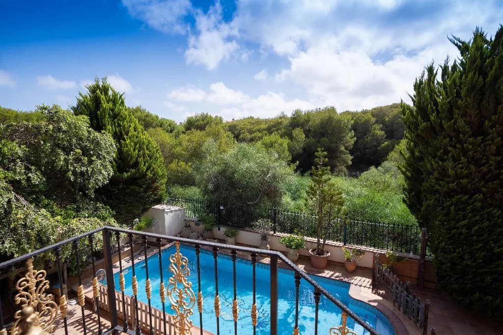 Villa de 7 dormitorios en venta en Campoamor, Alicante - Image 2