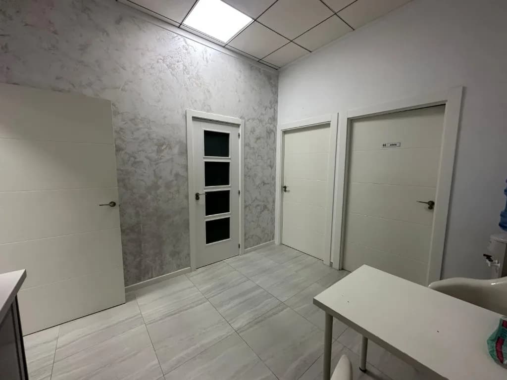 Commercial en venta en La Zenia, Alicante - Image 9