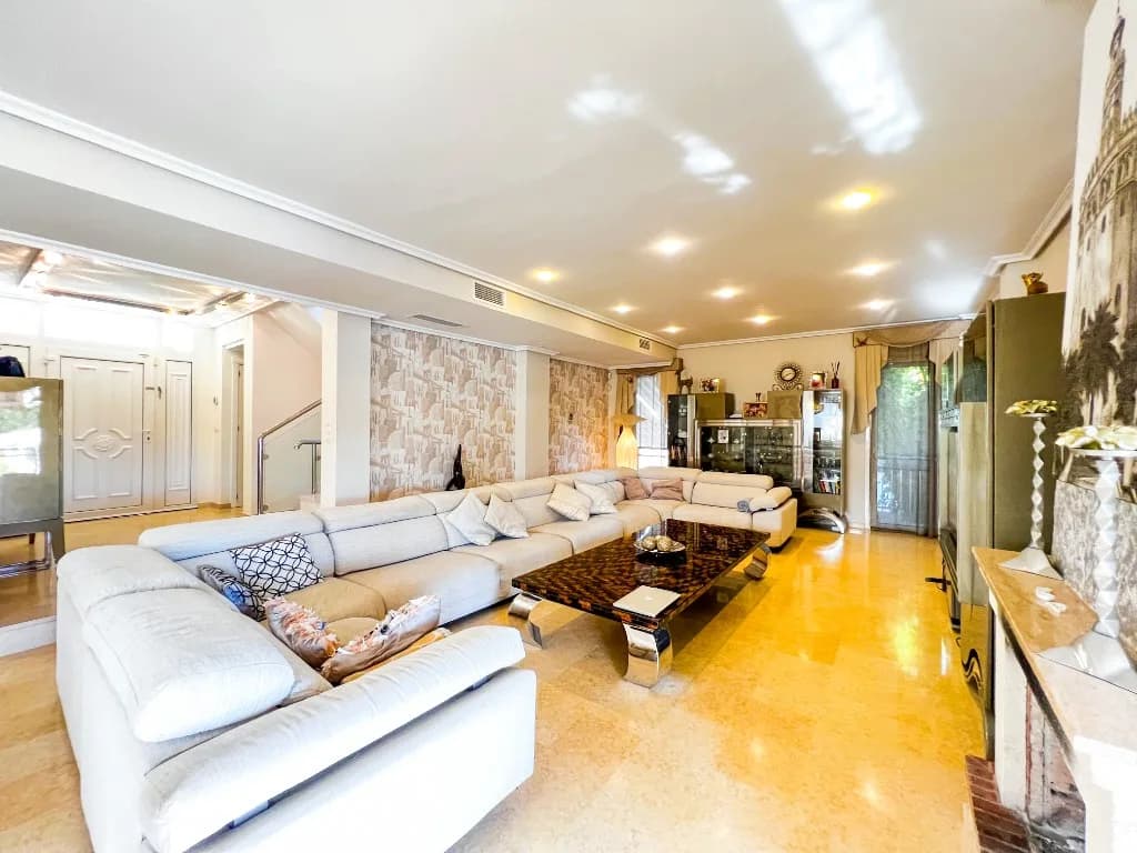 Villa de 5 dormitorios en venta en La Mata, Alicante - Image 2