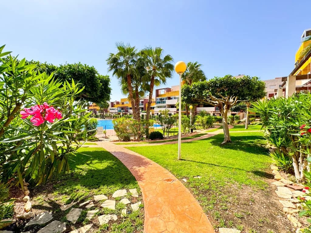 Apartament In Playa Flamenca - Image 5
