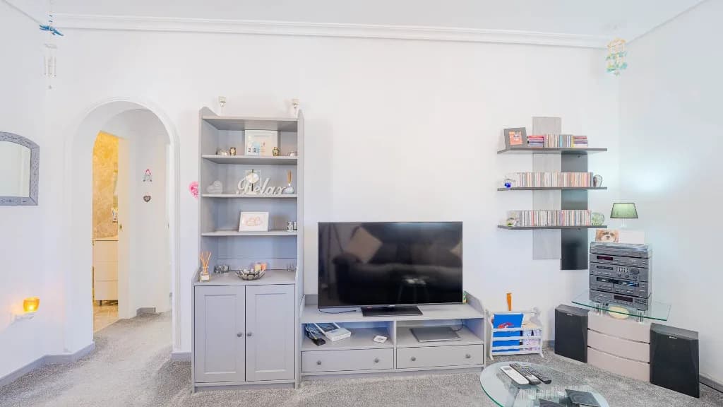 Villa de 2 dormitorios en venta en Orihuela-Costa, Alicante - Image 7