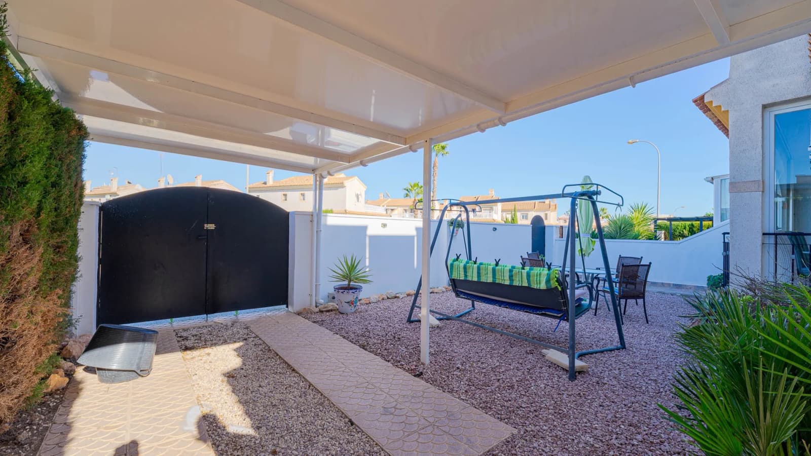 Townhouse de 3 dormitorios en venta en Playa Flamenca, Alicante - Image 9