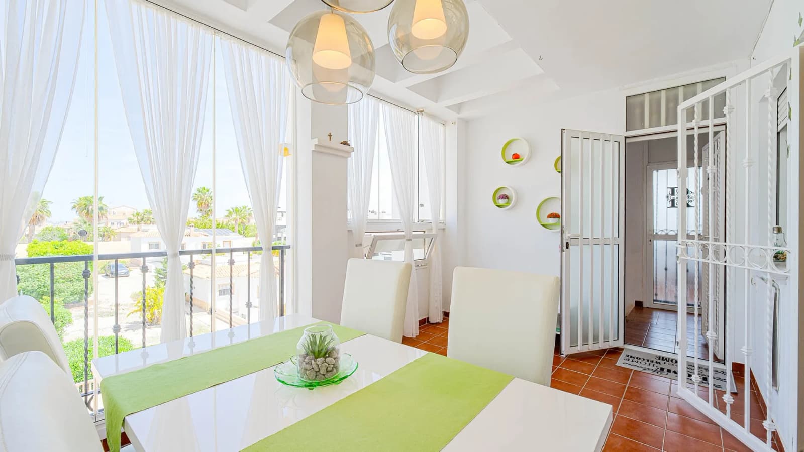Apartament In Punta Prima - Image 2