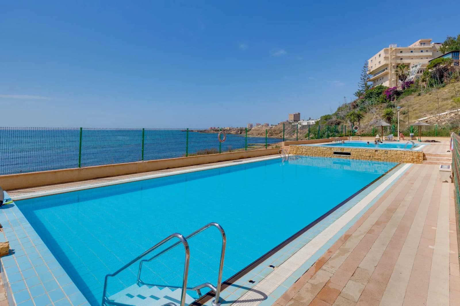 Apartamento In Torrevieja - Image 2