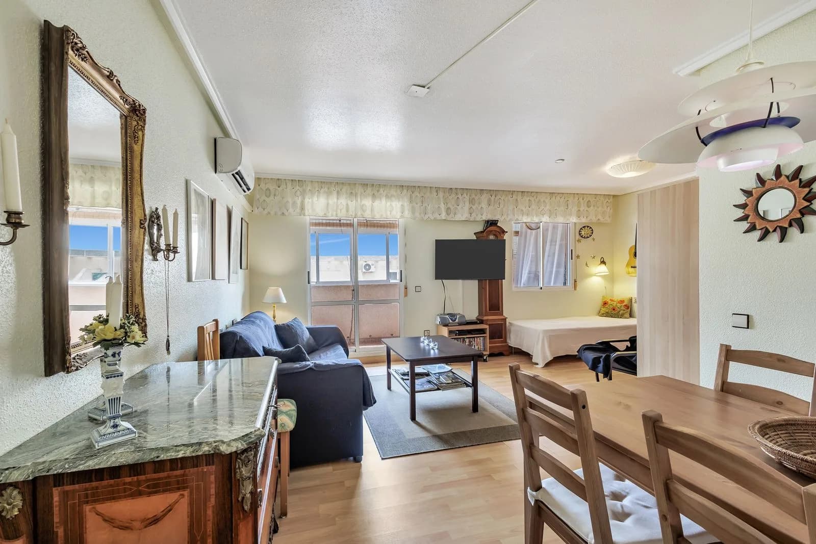 Apartment de 1 dormitorios en venta en Torrevieja, Costa Blanca - Image 4