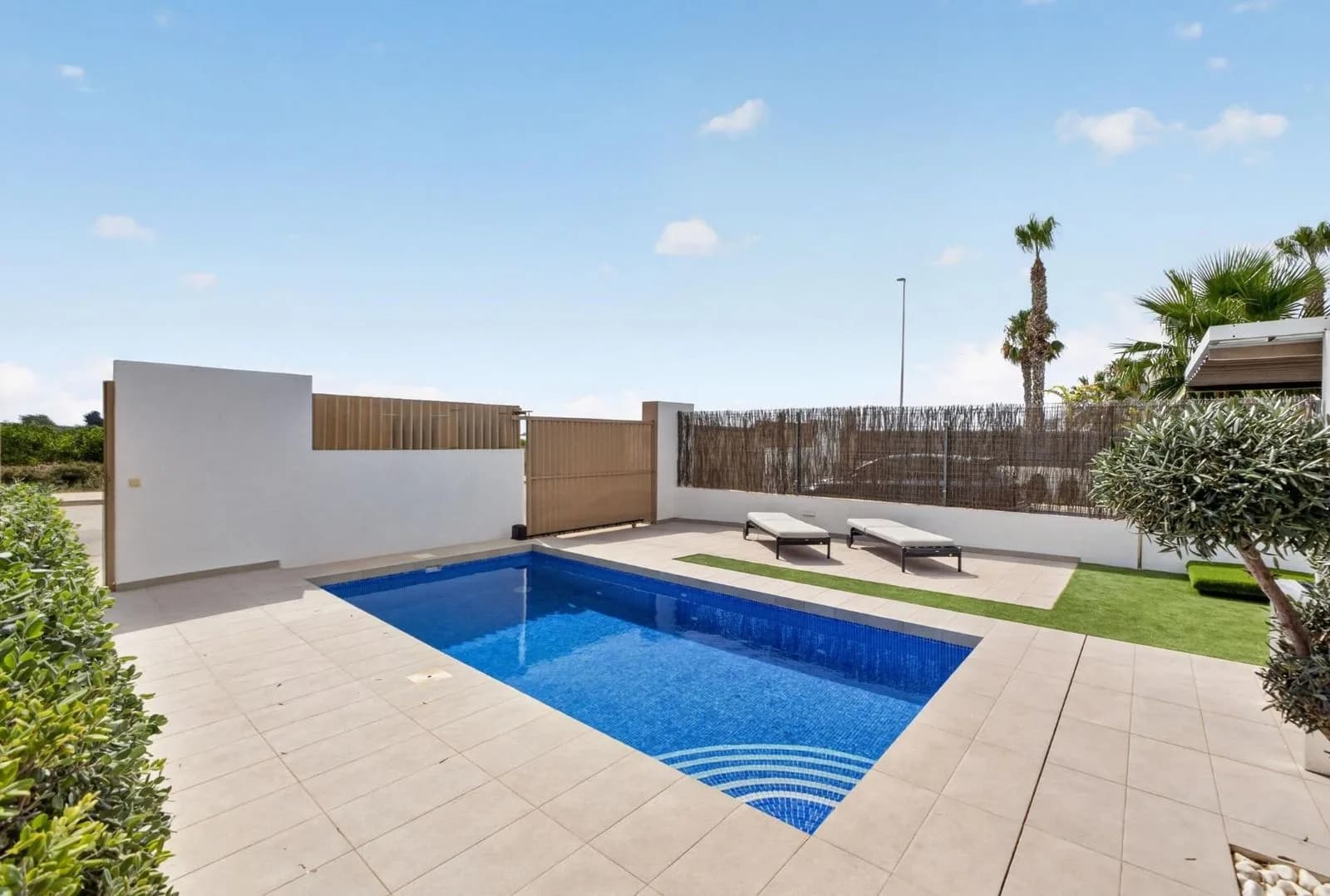 Villa de 3 dormitorios en venta en Guardamar Del Segura, Costa Blanca - Image 3