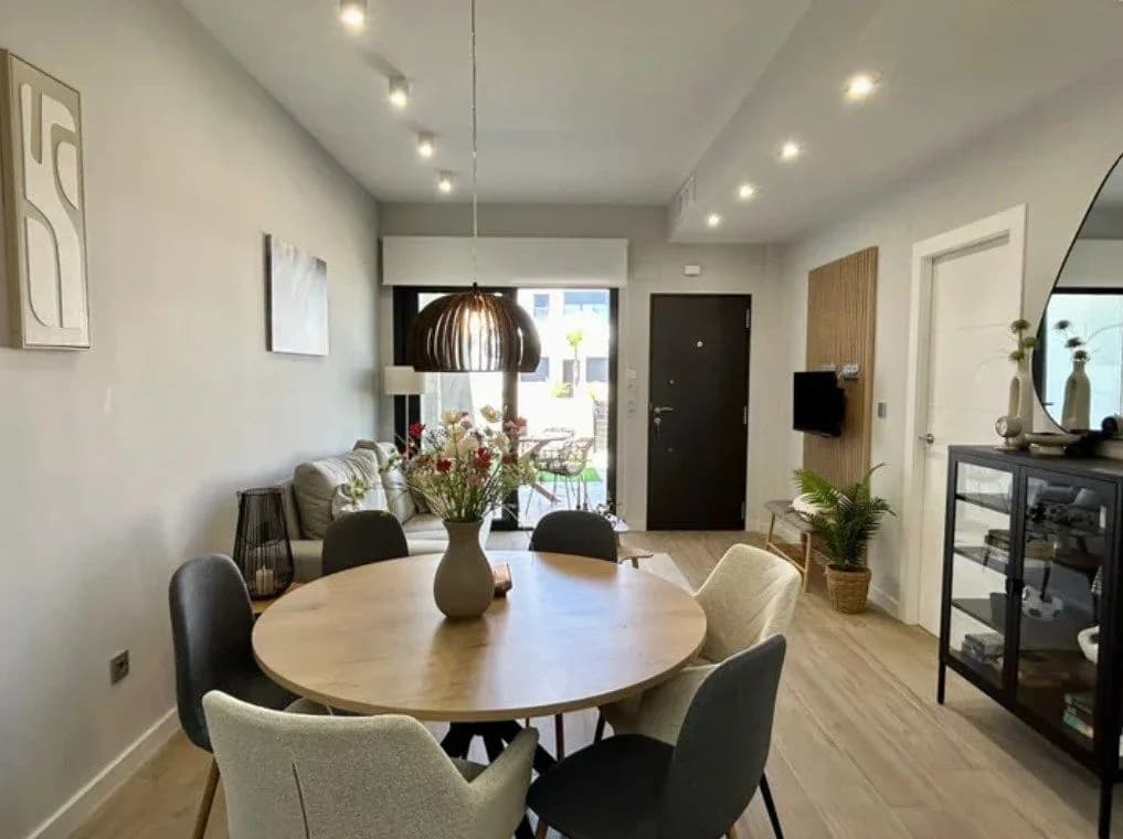 Apartment In Punta Prima - Image 5