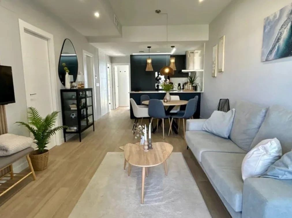 Apartment In Punta Prima - Image 8