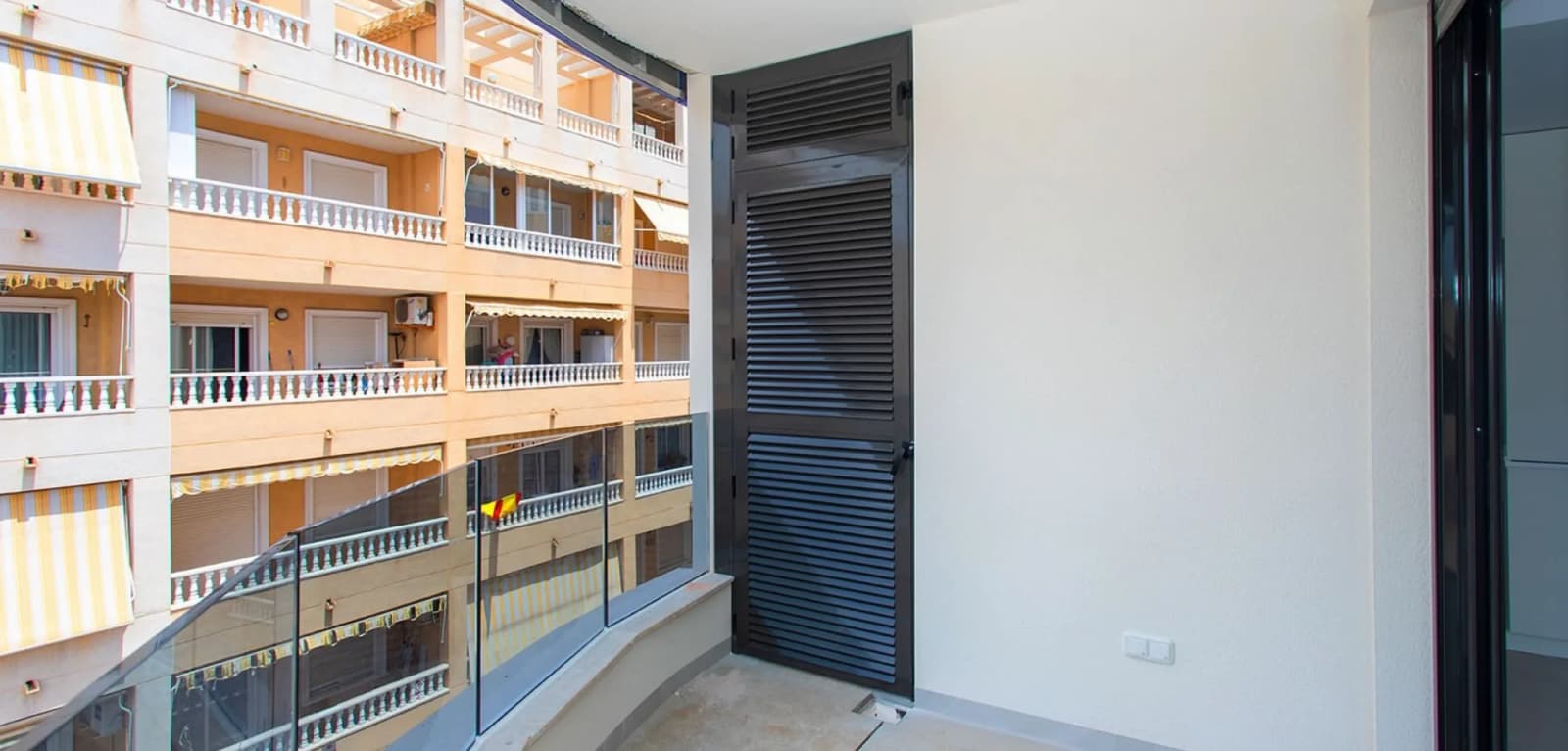 Apartment de 2 dormitorios en venta en Torrevieja, Costa Blanca (Alicante) - Image 8