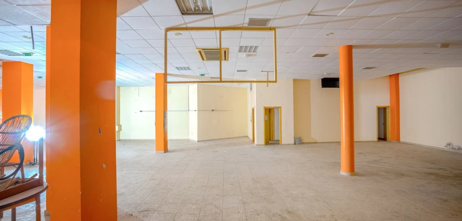 Commercial de 1 dormitorios en venta en Torrevieja, Costa Blanca (Alicante) - Image 9