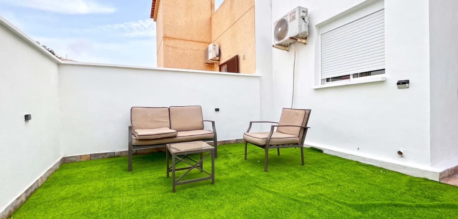 Bungalow de 2 dormitorios en venta en Orihuela Costa, Costa Blanca (Alicante) - Image 5