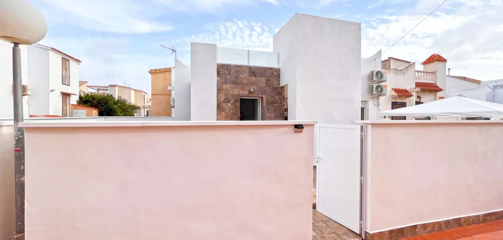 Bungalow de 2 dormitorios en venta en Orihuela Costa, Costa Blanca (Alicante) - Image 7