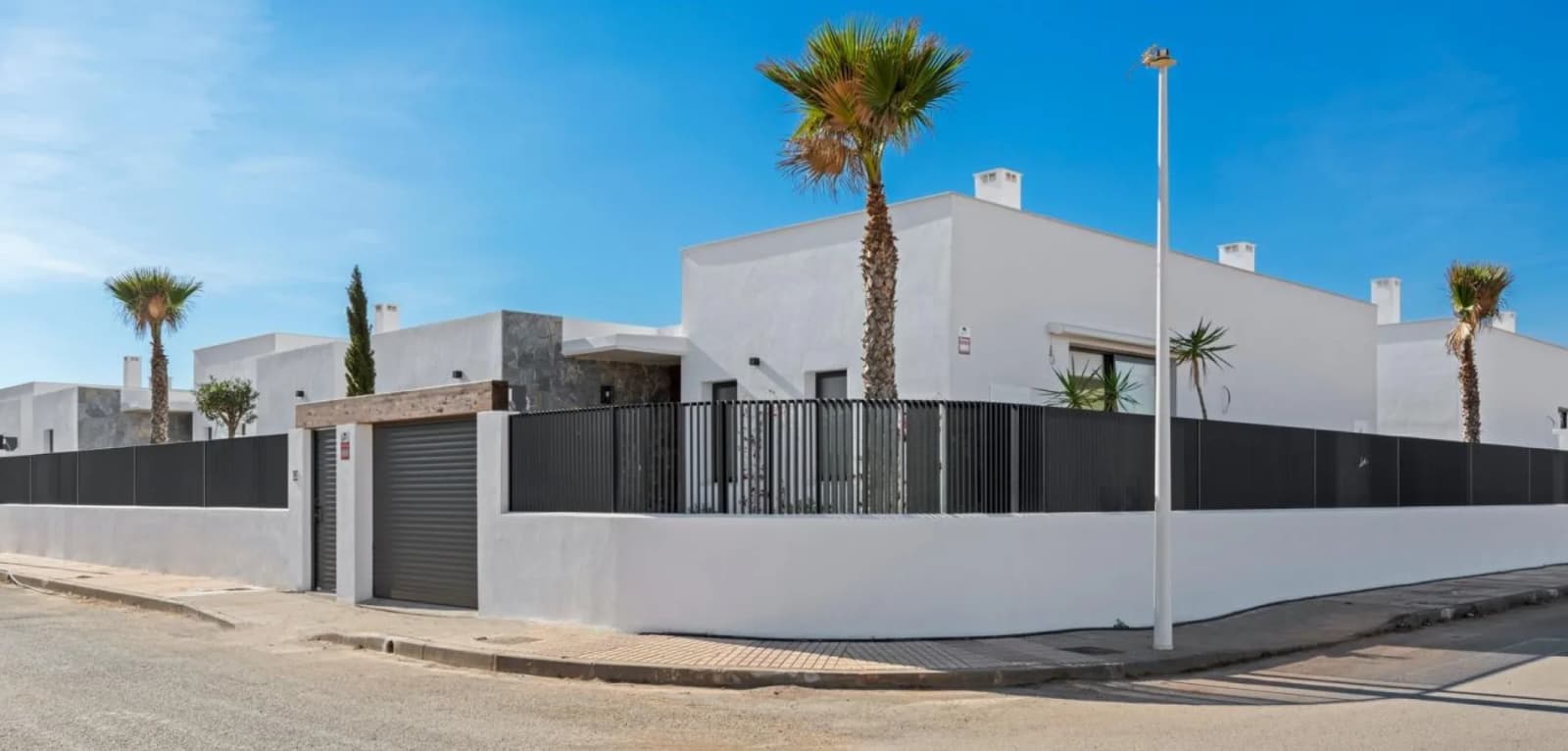 Detached Villa In Cartagena - Image 5