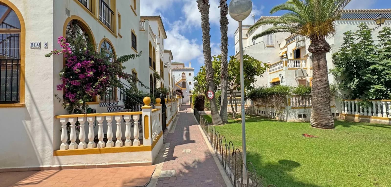 Duplex de 3 dormitorios en venta en Torrevieja, Costa Blanca (Alicante) - Image 7