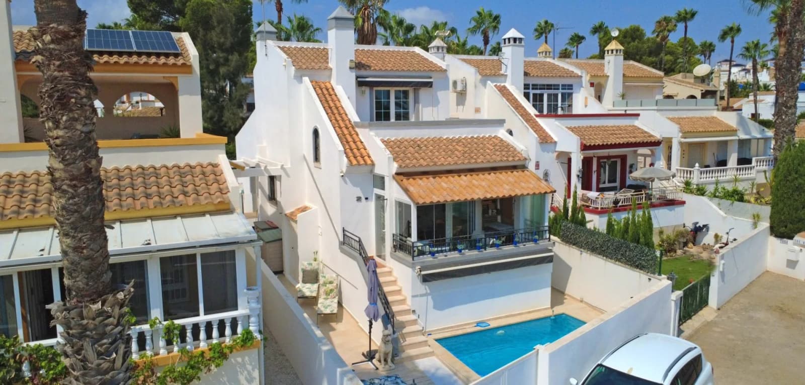 Detached Villa In Orihuela Costa - Image 3