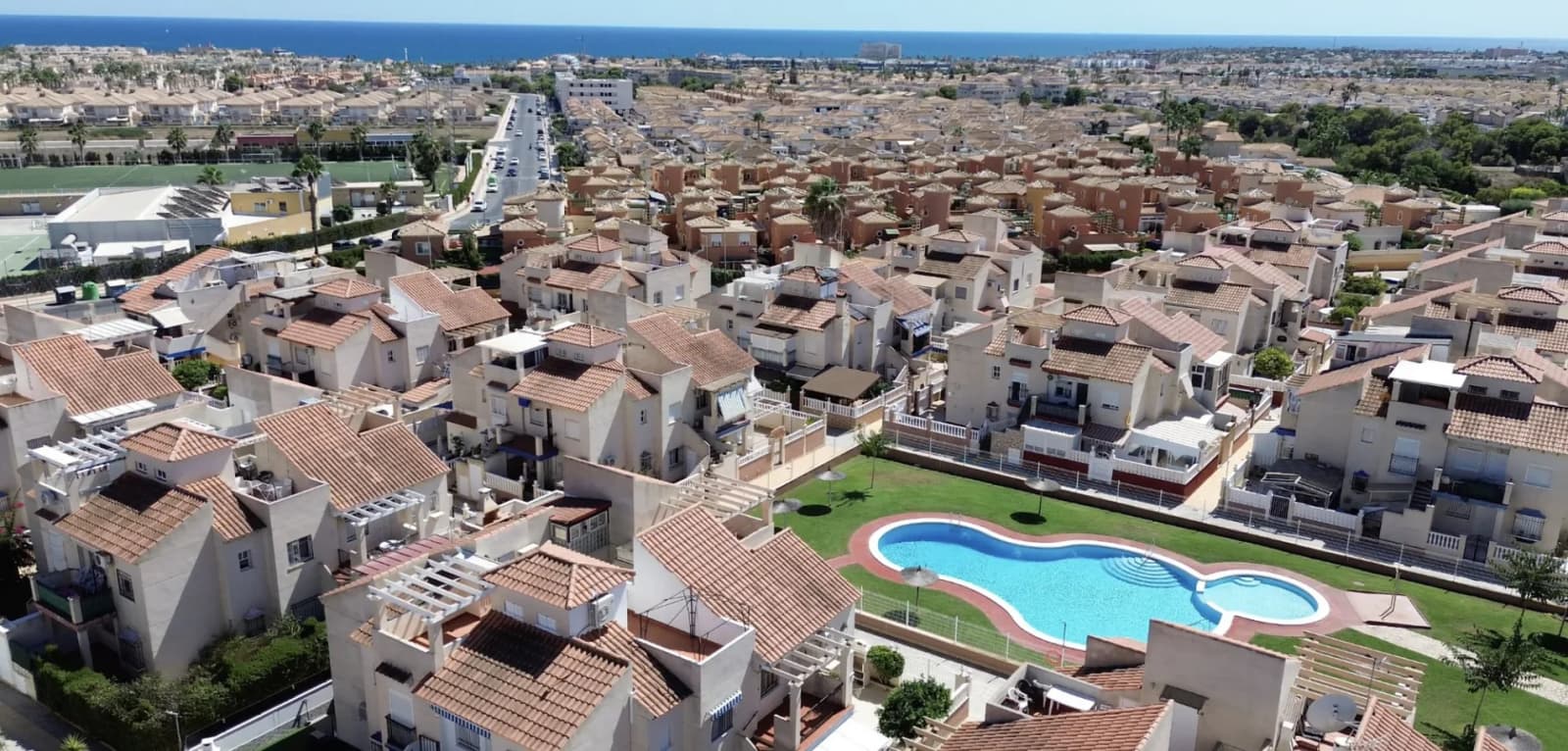 Apartment de 2 dormitorios en venta en Orihuela Costa, Costa Blanca (Alicante) - Image 4