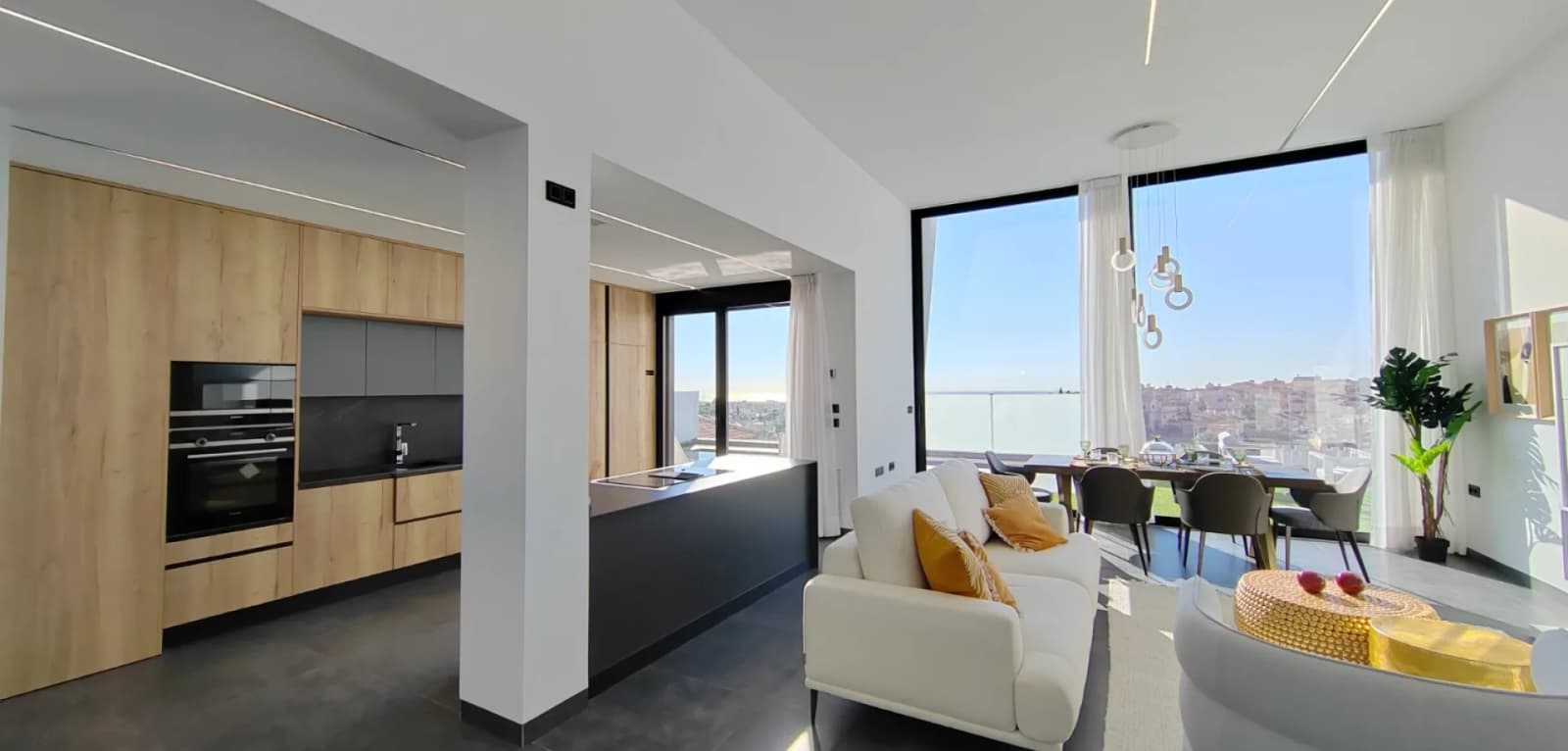 Detached Villa In Torrevieja - Image 6