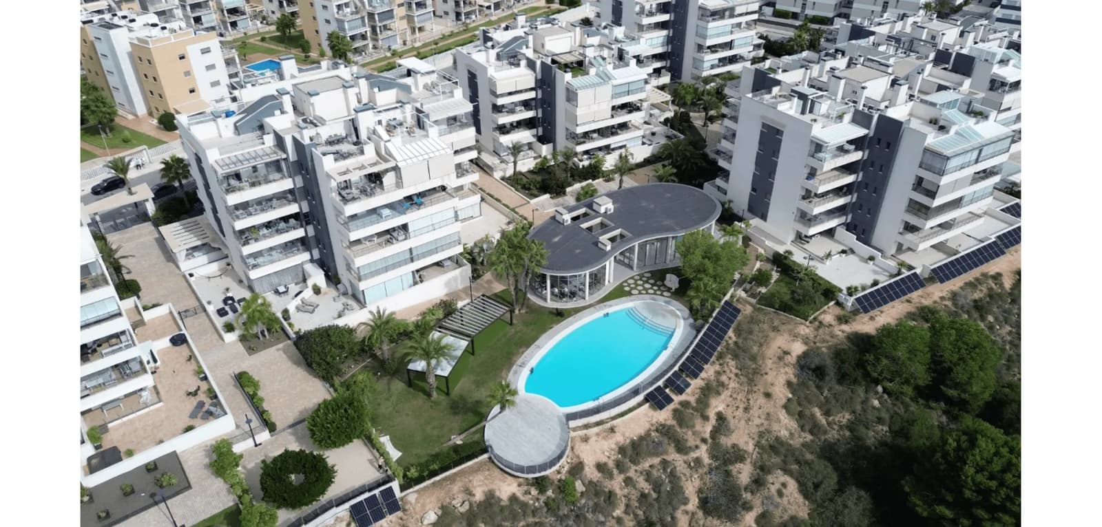 Apartment de 3 dormitorios en venta en Orihuela Costa, Costa Blanca (Alicante) - Image 2