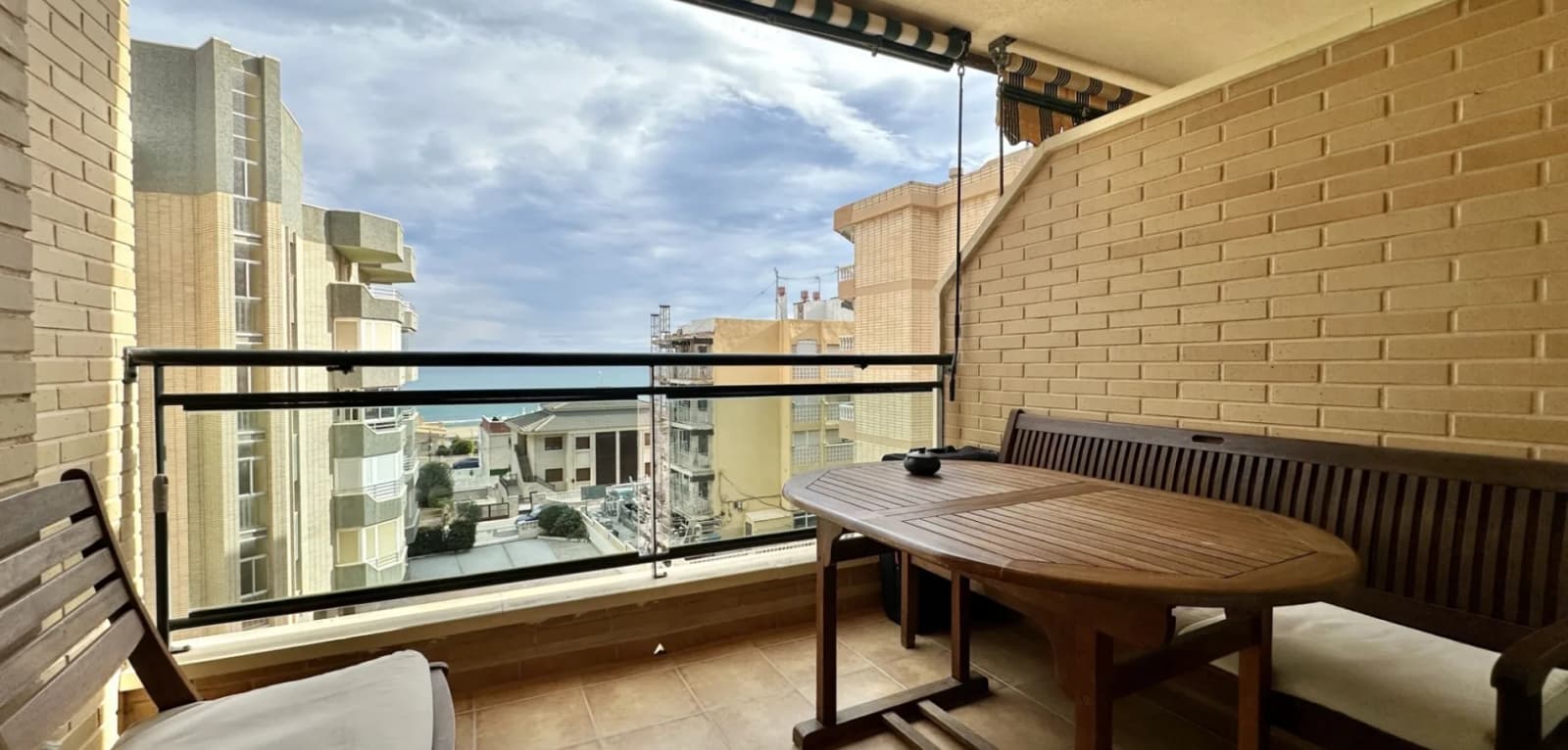 Apartment de 2 dormitorios en venta en Guardamar del Segura, Costa Blanca (Alicante) - Image 2