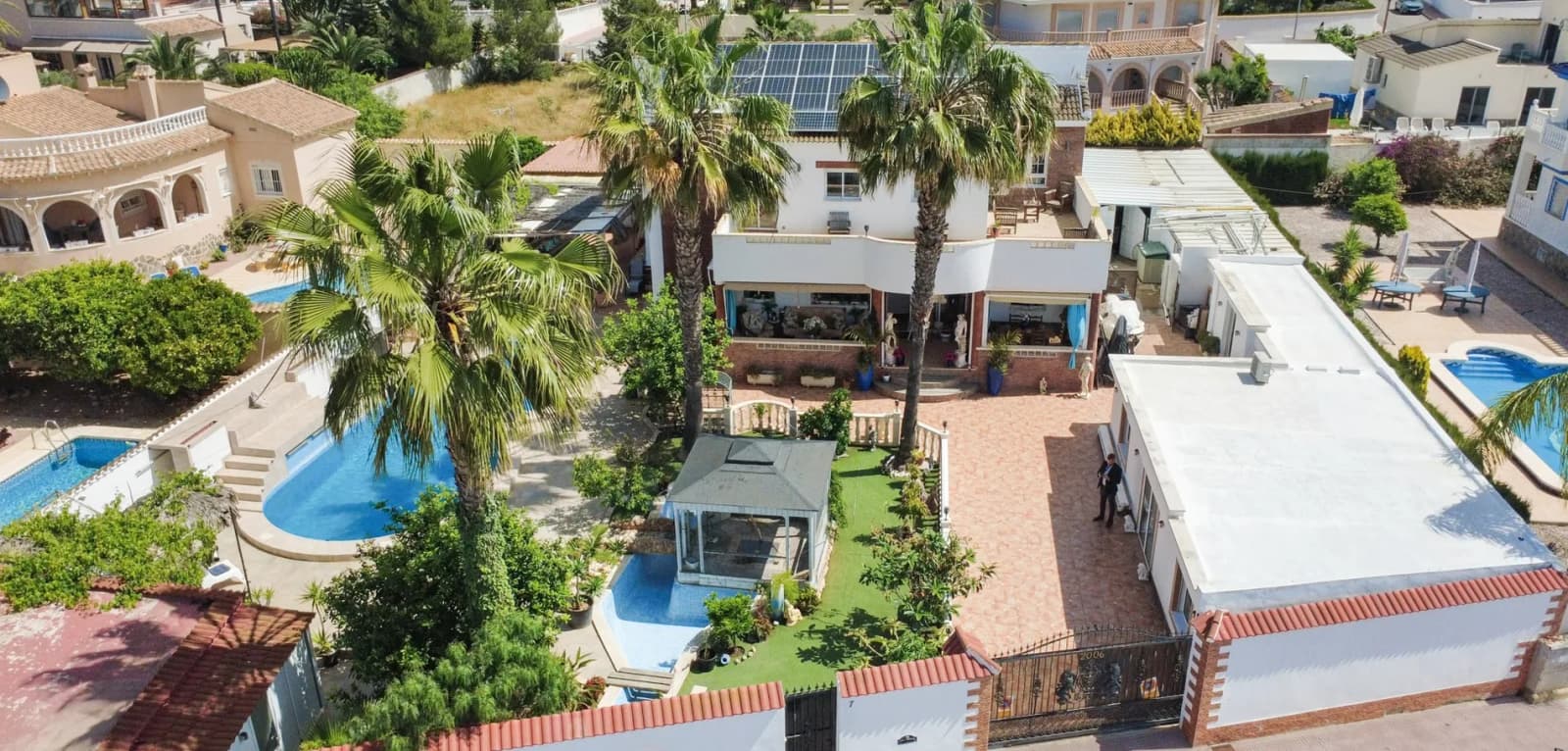 Detached Villa In Ciudad Quesada - Image 8