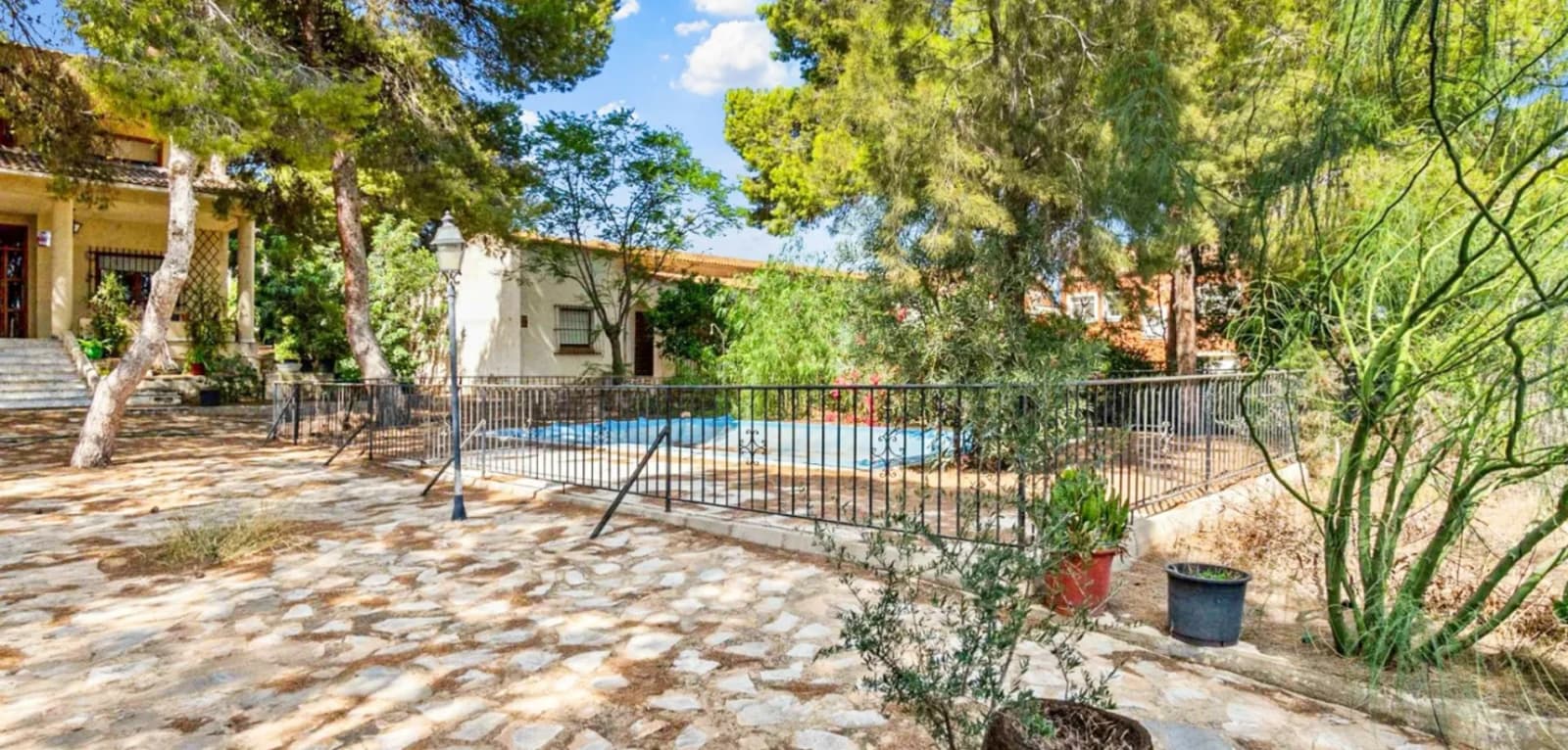 Detached Villa In Torrevieja - Image 6