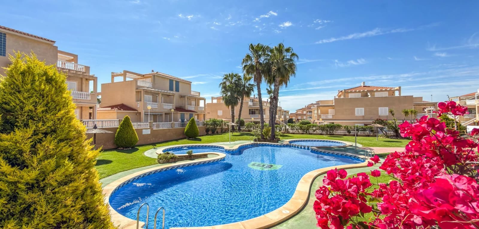 Apartment de 3 dormitorios en venta en Orihuela Costa, Costa Blanca (Alicante) - Image 3