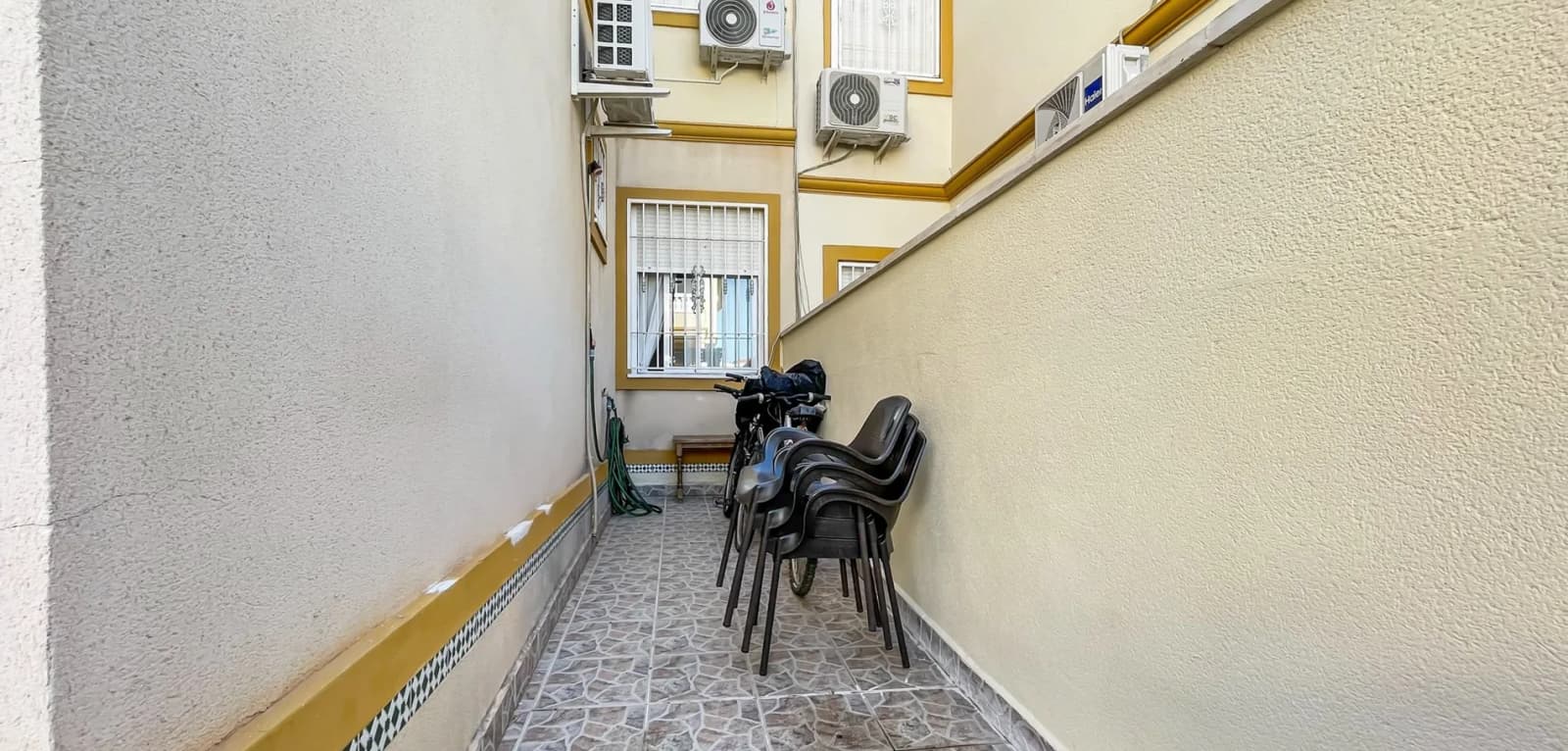 Bungalow de 2 dormitorios en venta en Orihuela Costa, Costa Blanca (Alicante) - Image 6