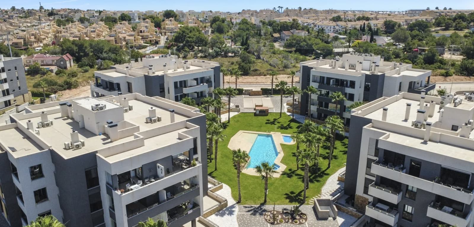 Apartment de 2 dormitorios en venta en Orihuela Costa, Costa Blanca (Alicante) - Image 3