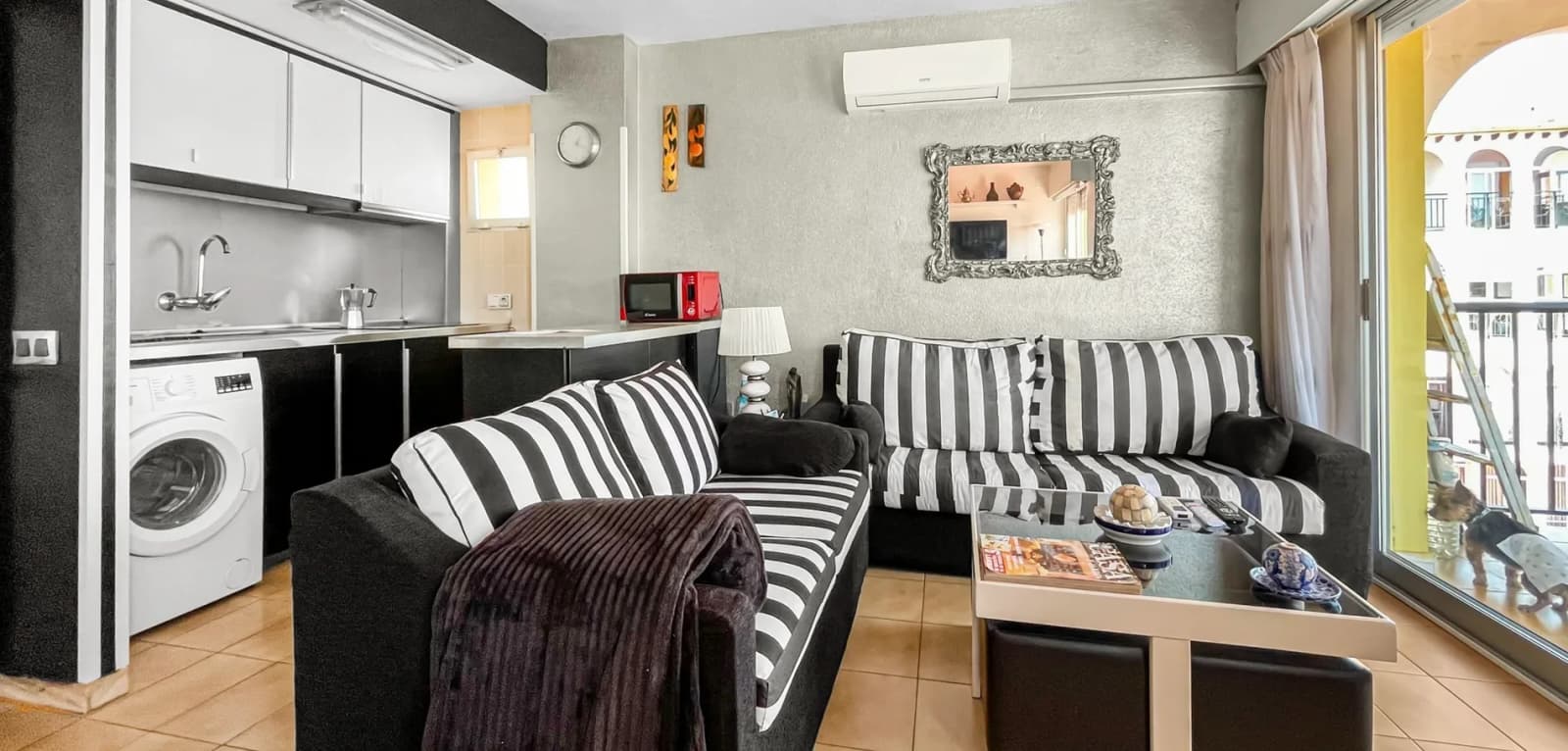 Apartment de 2 dormitorios en venta en Torrevieja, Costa Blanca (Alicante)