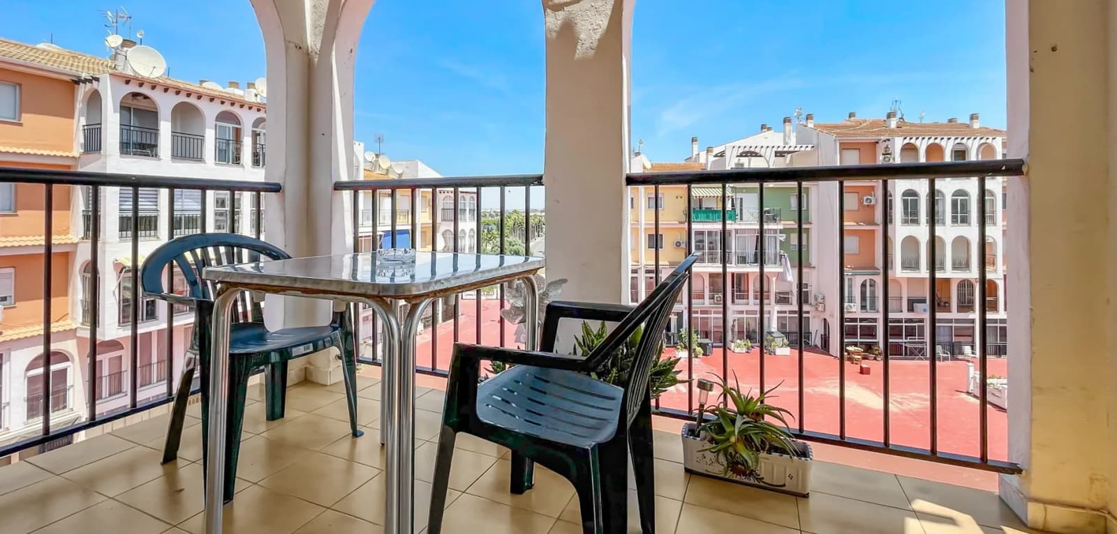 Apartment de 2 dormitorios en venta en Torrevieja, Costa Blanca (Alicante) - Image 3