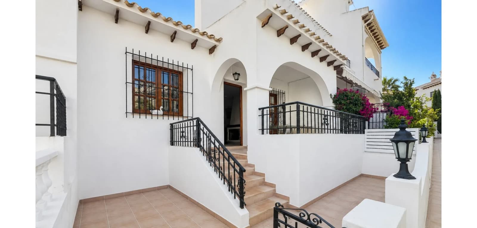 Bungalow de 2 dormitorios en venta en Torrevieja, Costa Blanca (Alicante)