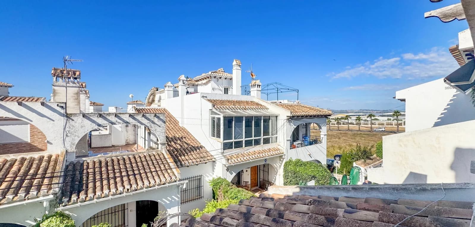 Bungalow de 2 dormitorios en venta en Torrevieja, Costa Blanca (Alicante) - Image 4