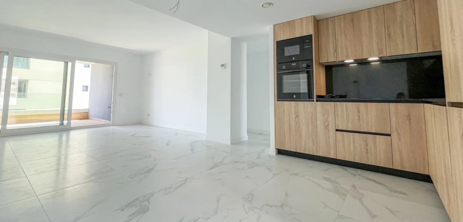 Apartment de 3 dormitorios en venta en Orihuela Costa, Costa Blanca (Alicante) - Image 4