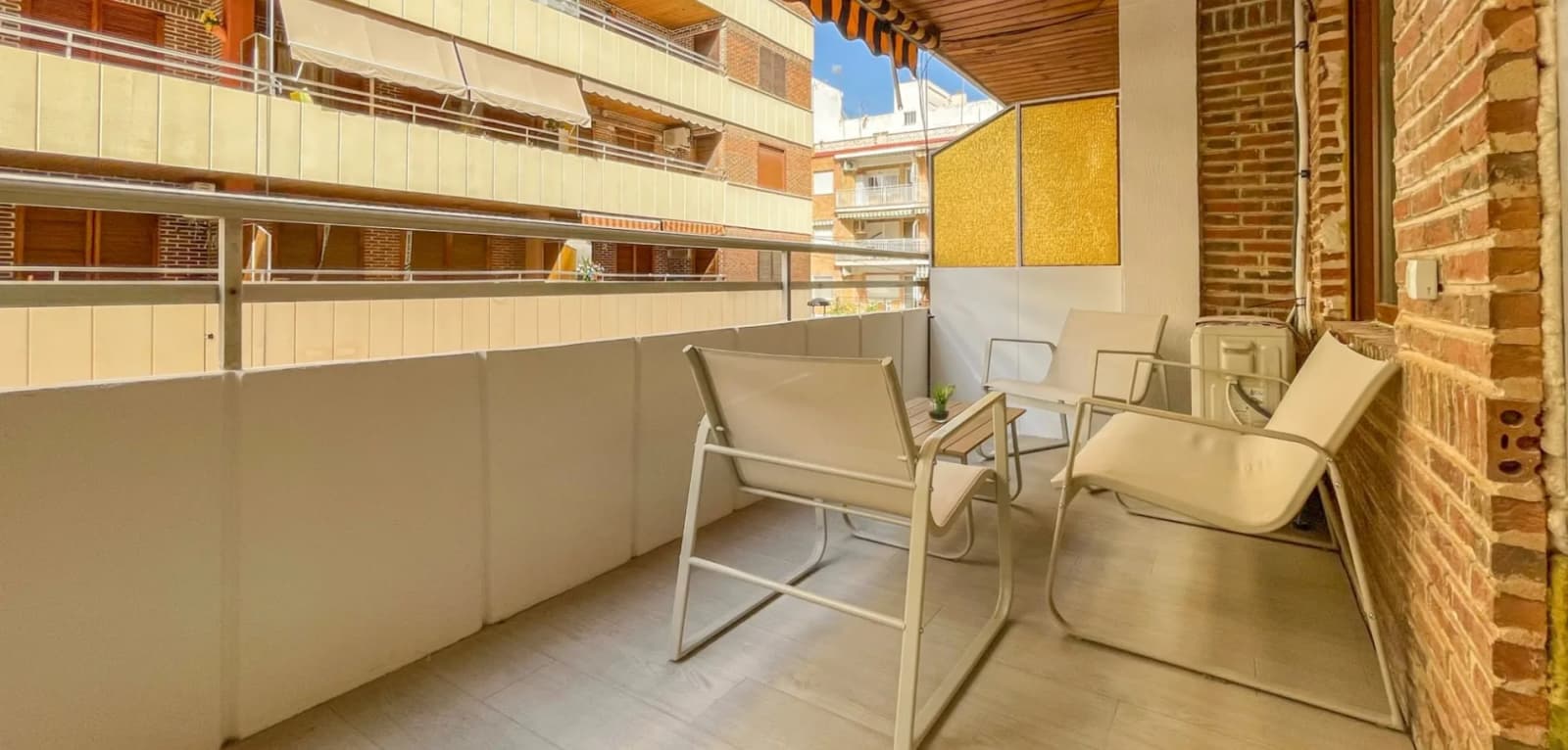 Apartment de 2 dormitorios en venta en Torrevieja, Costa Blanca (Alicante) - Image 2