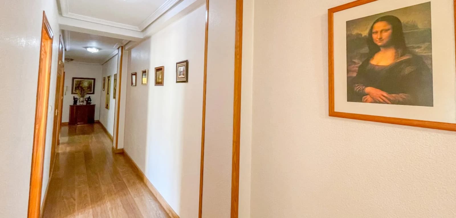 Apartment de 3 dormitorios en venta en Torrevieja, Costa Blanca (Alicante) - Image 2