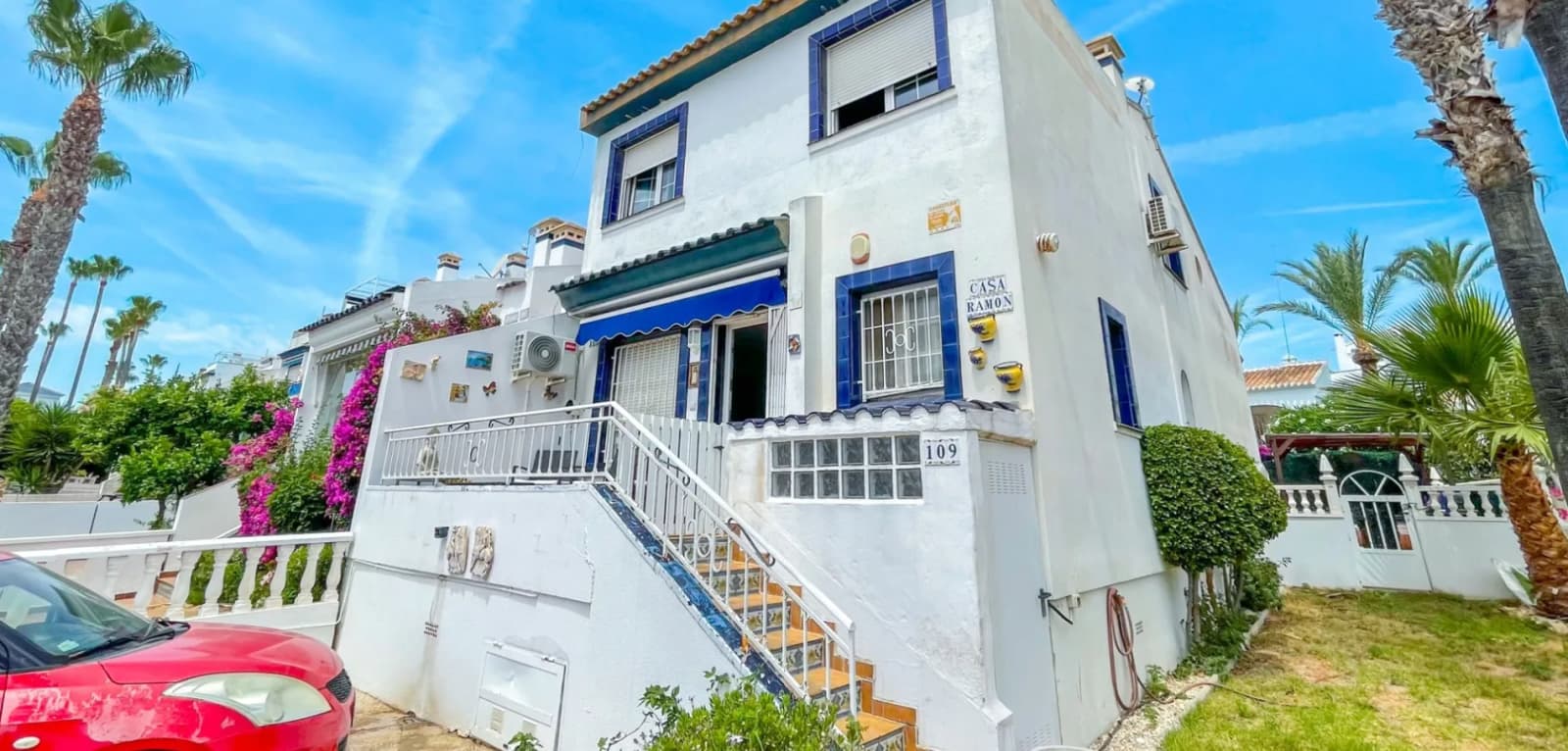 Townhouse de 4 dormitorios en venta en Orihuela Costa, Costa Blanca (Alicante) - Image 4