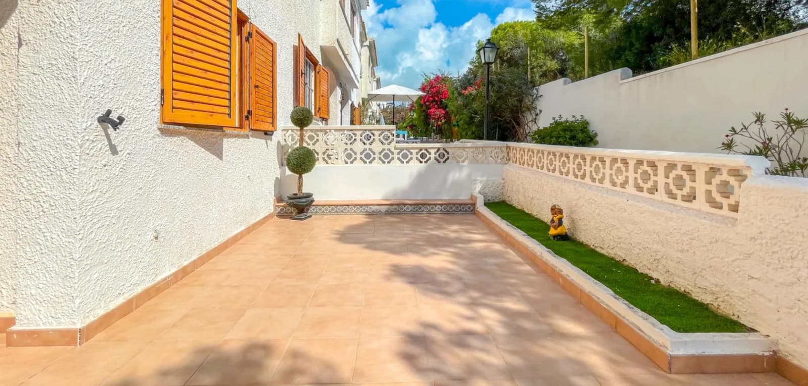 Townhouse de 2 dormitorios en venta en Orihuela Costa, Costa Blanca (Alicante)