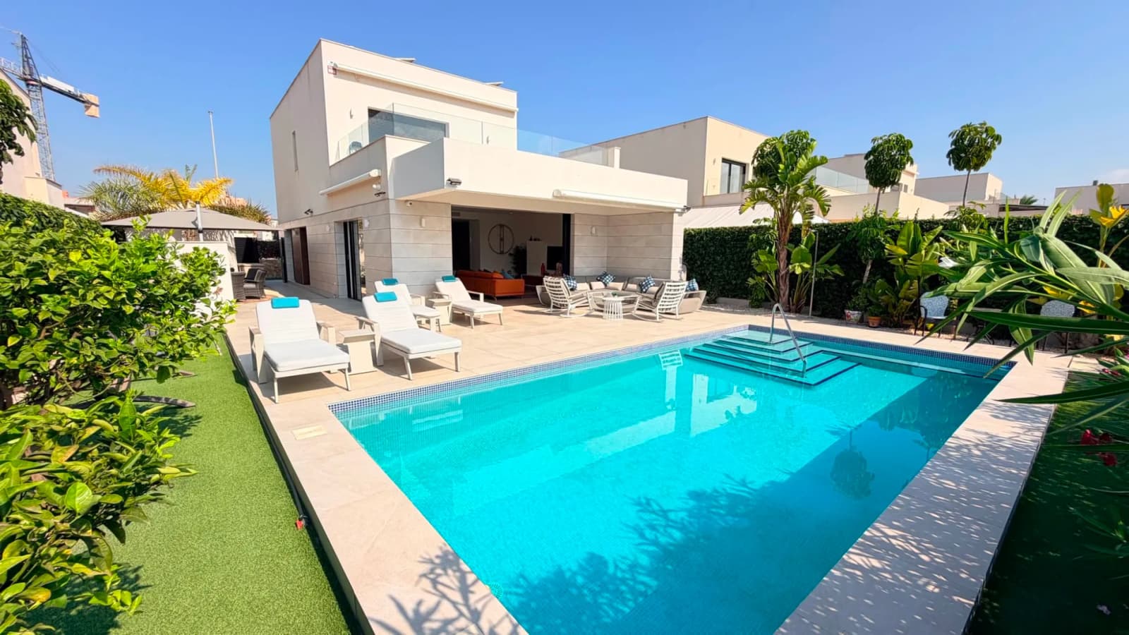 Detached Villa In Los Montesinos - Image 3