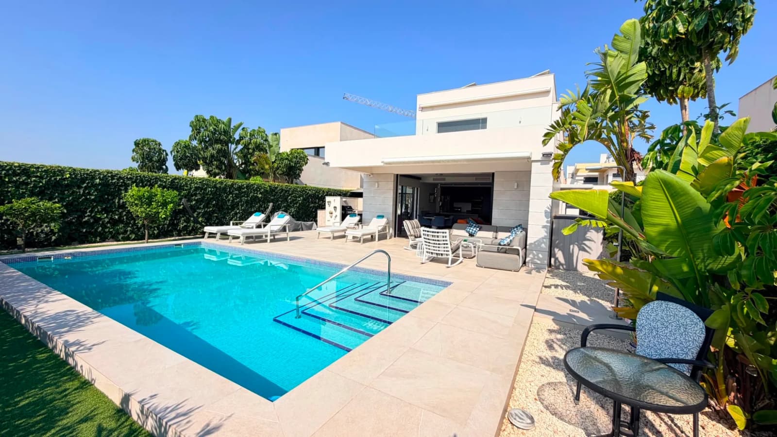 Detached Villa In Los Montesinos - Image 4