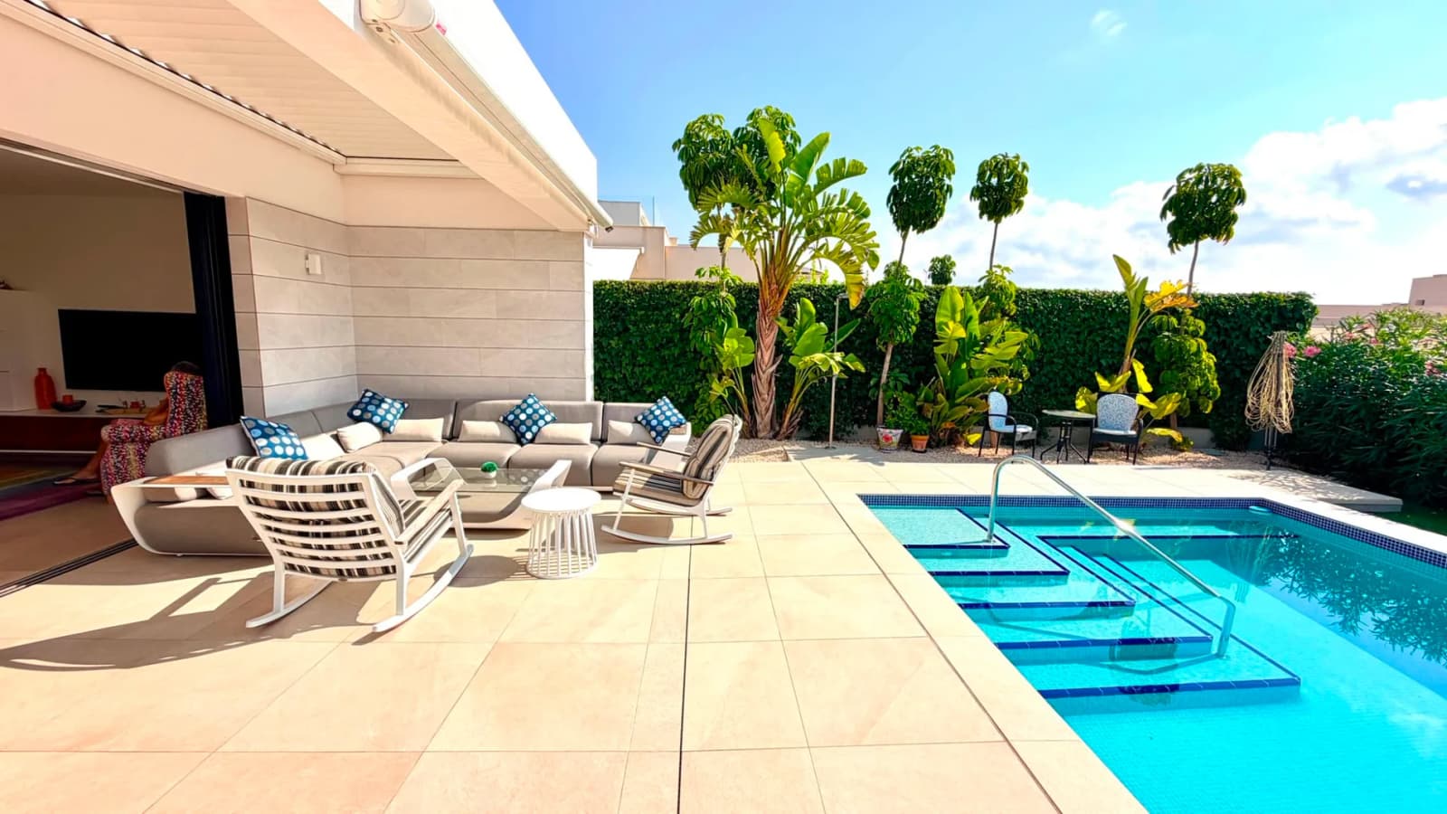 Detached Villa In Los Montesinos - Image 7