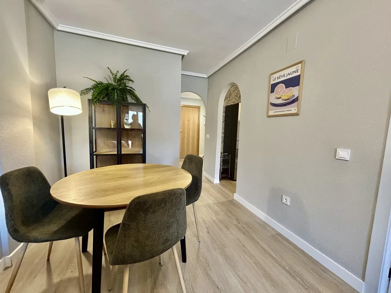 Apartment de 1 dormitorios en venta en Torrevieja, Alicante - Image 9