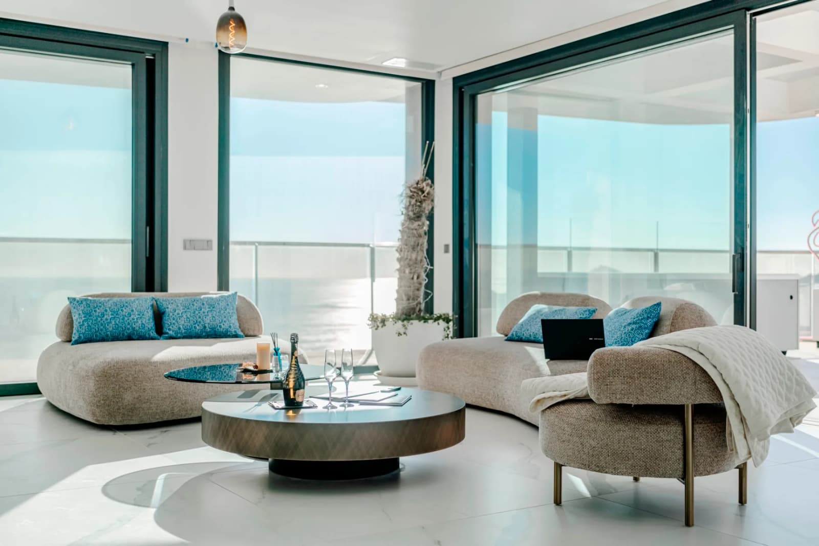 Apartment de 3 dormitorios en venta en Benidorm, Alicante - Image 6