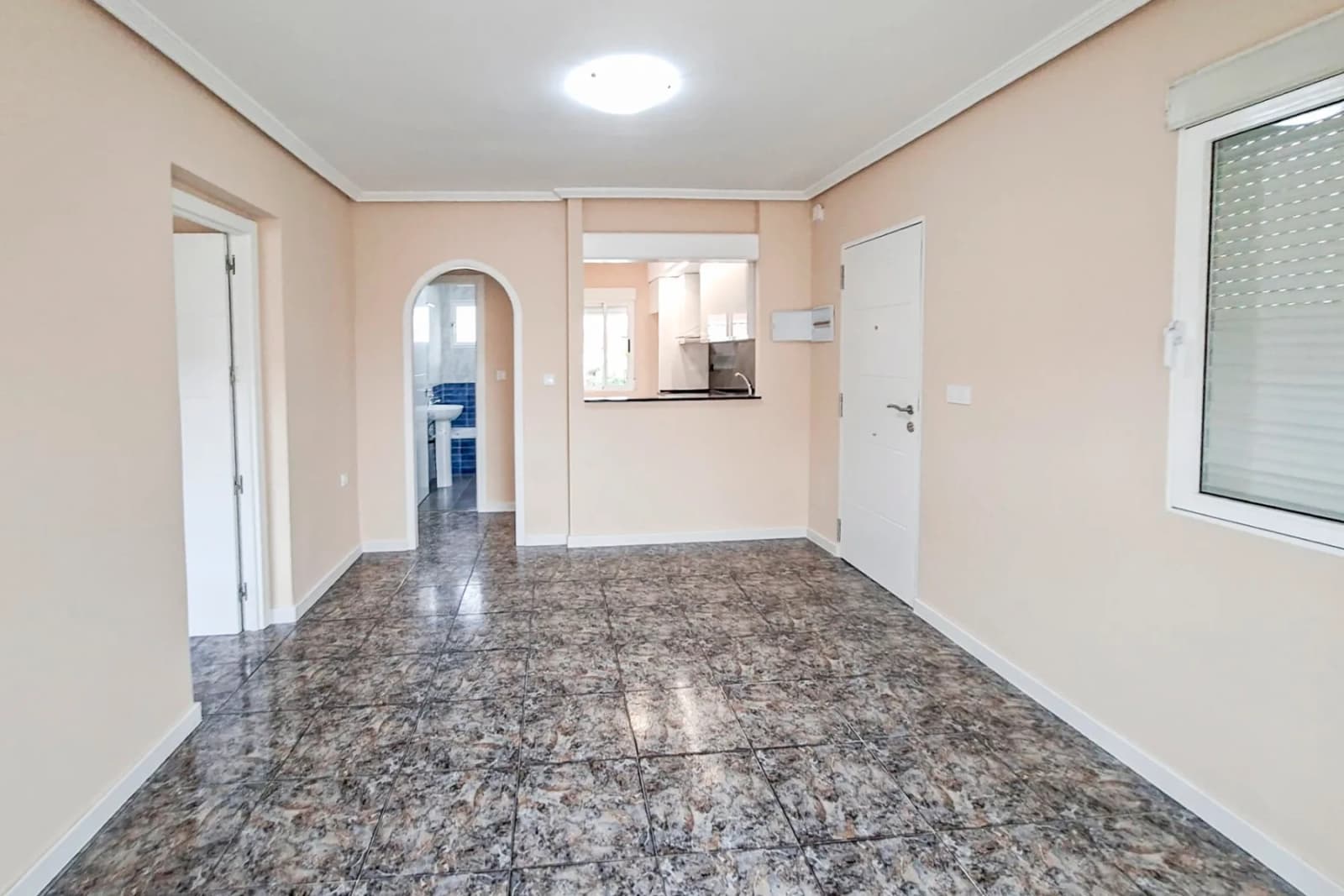 Bungalow de 2 dormitorios en venta en Orihuela costa, Alicante - Image 6