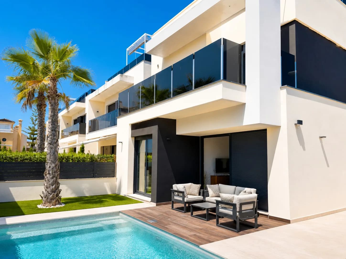Villa de 4 dormitorios en venta en Orihuela Costa, Alicante