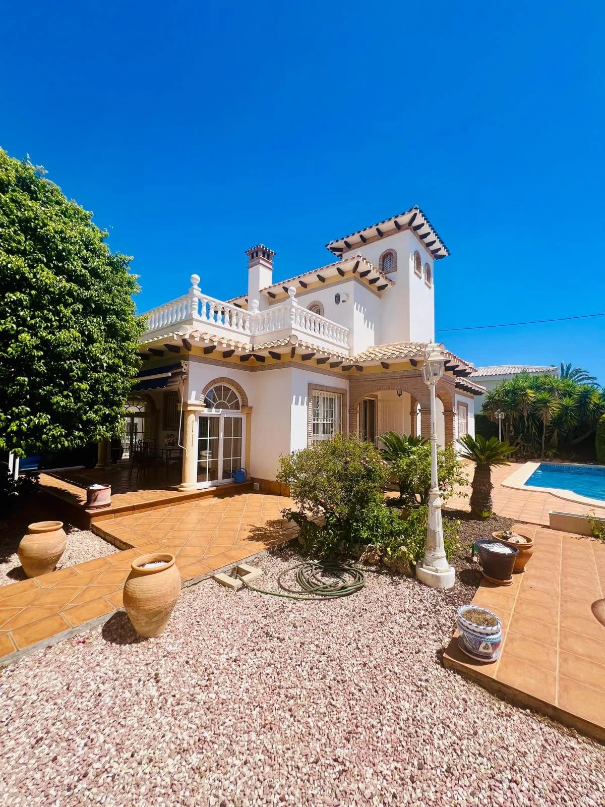 Villa de 3 dormitorios en venta en Orihuela Costa - Image 4