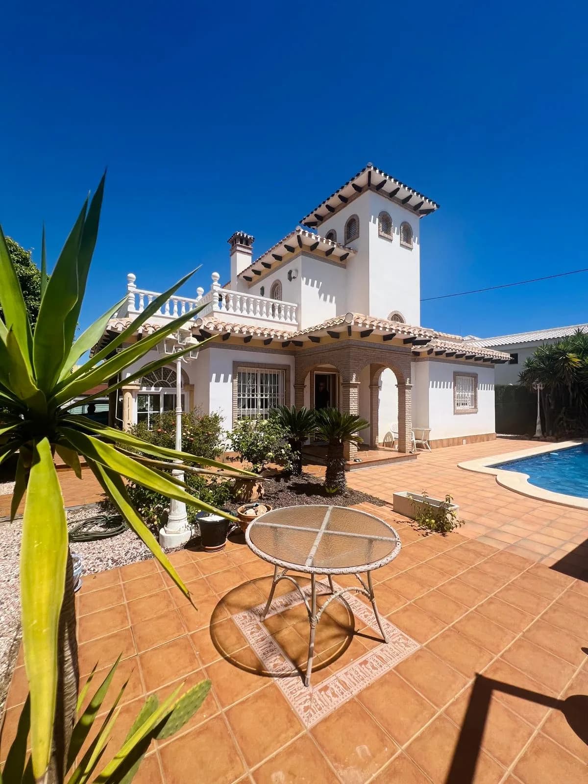 Villa de 3 dormitorios en venta en Orihuela Costa - Image 5