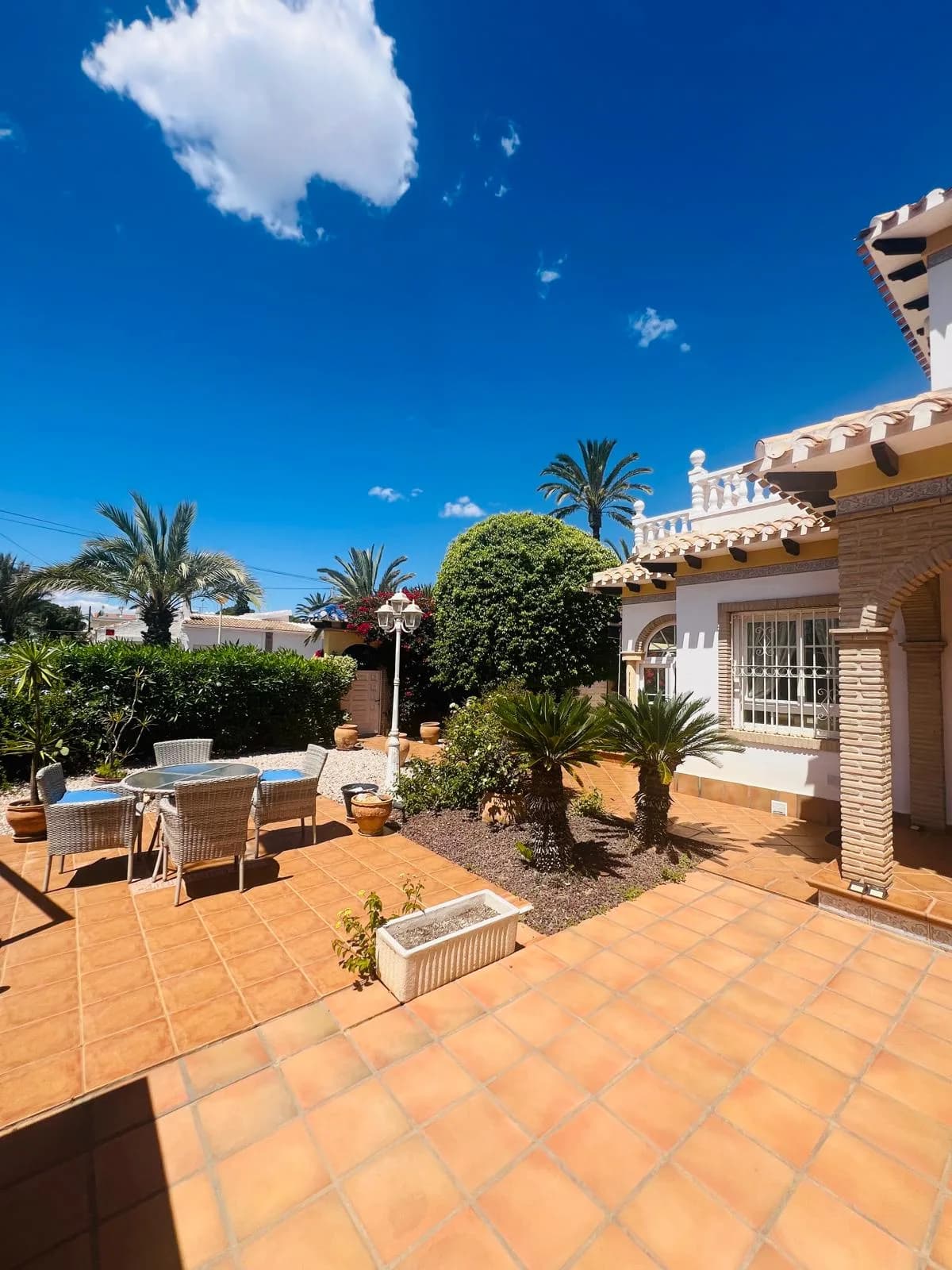 Villa de 3 dormitorios en venta en Orihuela Costa - Image 9