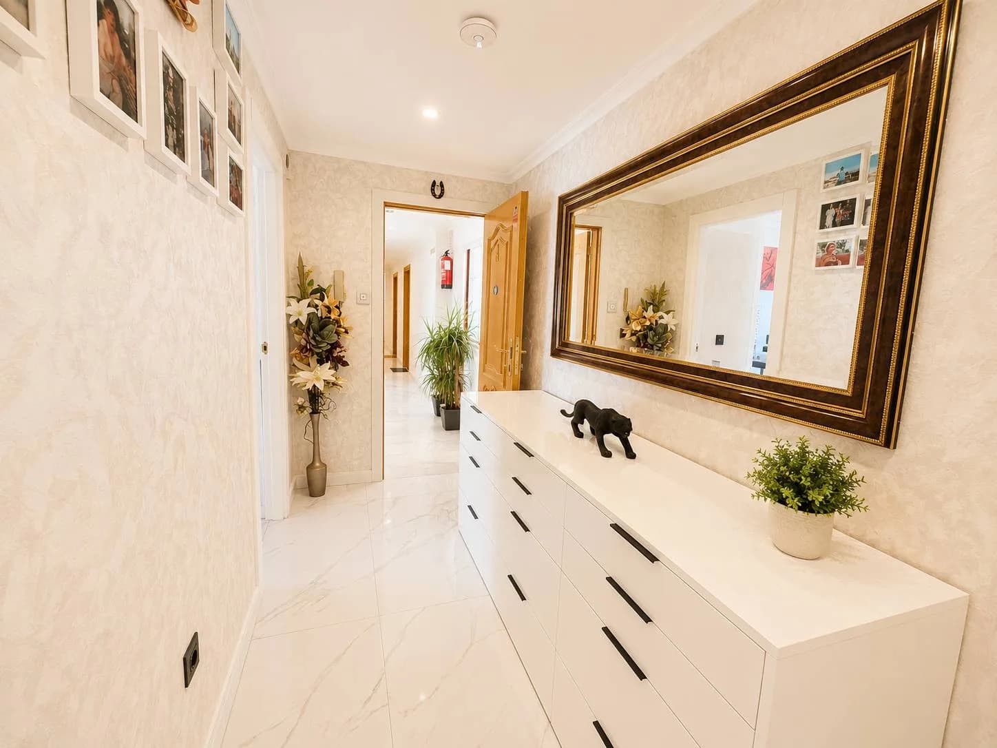 Apartment de 4 dormitorios en venta en Torrevieja - Image 9