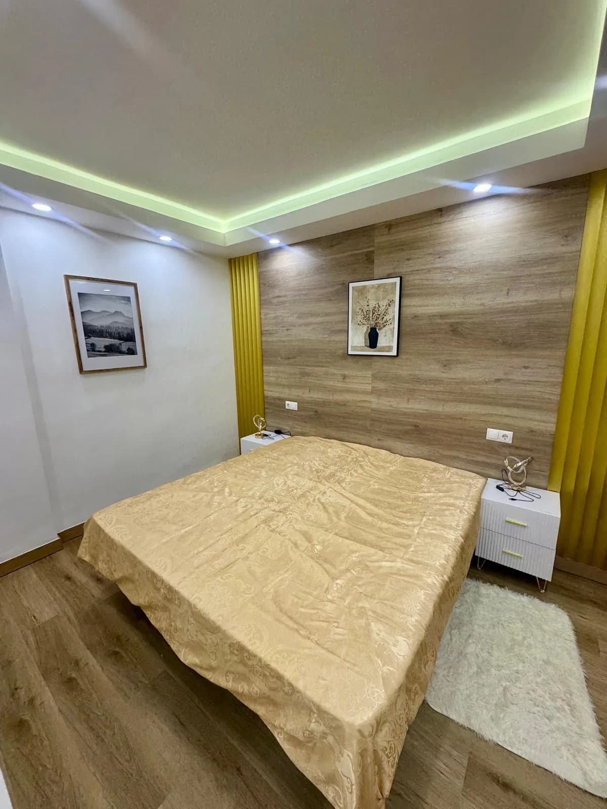 Apartment de 4 dormitorios en venta en Torrevieja, Alicante - Image 3